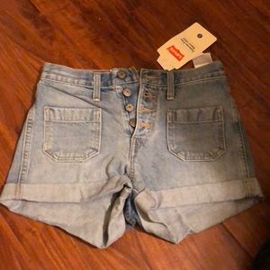 Levi Jeans, light wash, and 2 small front pockets